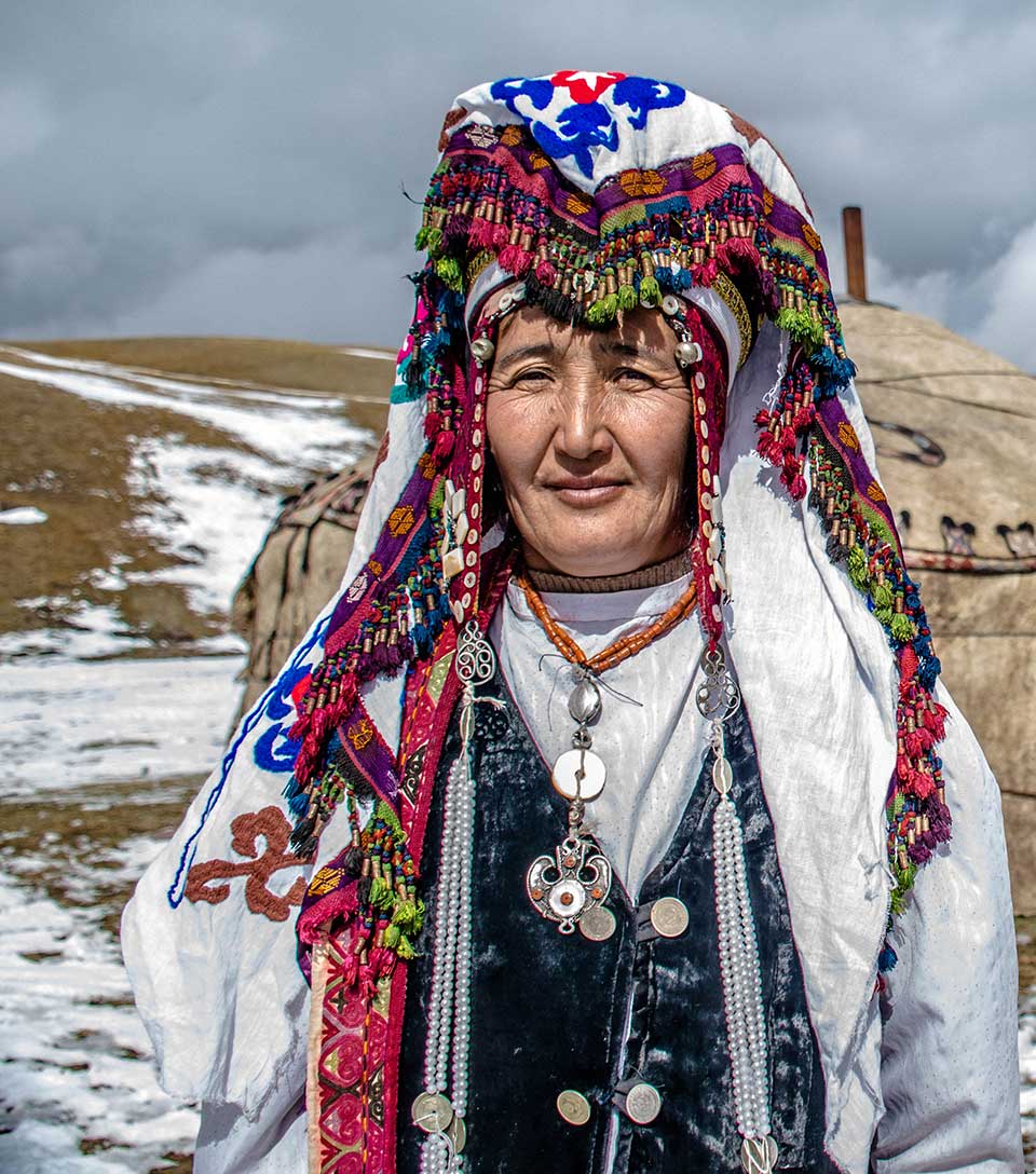 Kyrgyz Traditional Clothing - Kyrgyzstan Tourism